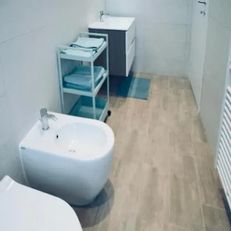 Ambrogio Mare * فاراتسي