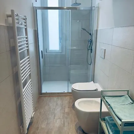 Ambrogio Mare فاراتسي