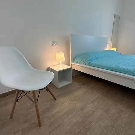 Ambrogio Mare Apartment